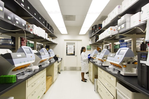 Diploma in Medical Lab Technology (D.M.L.T)