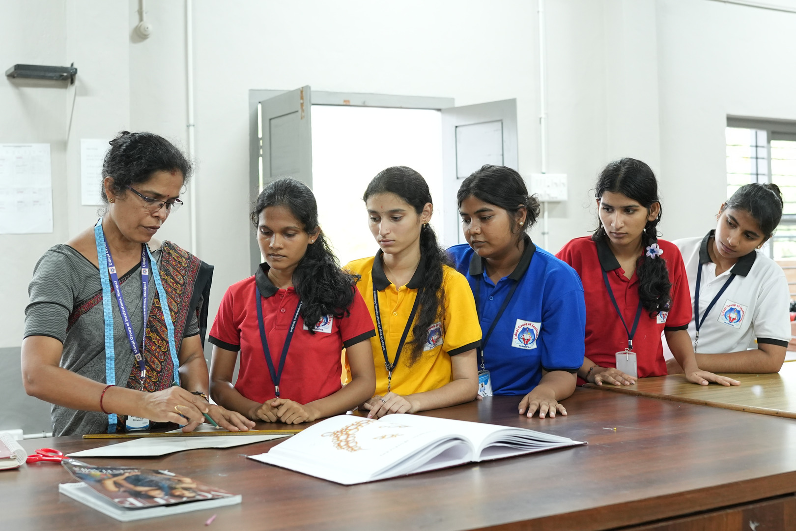 Fashion design faculty session